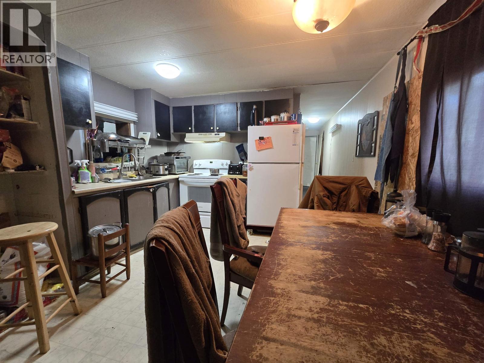 4025 DIAMOND DRIVE - 11