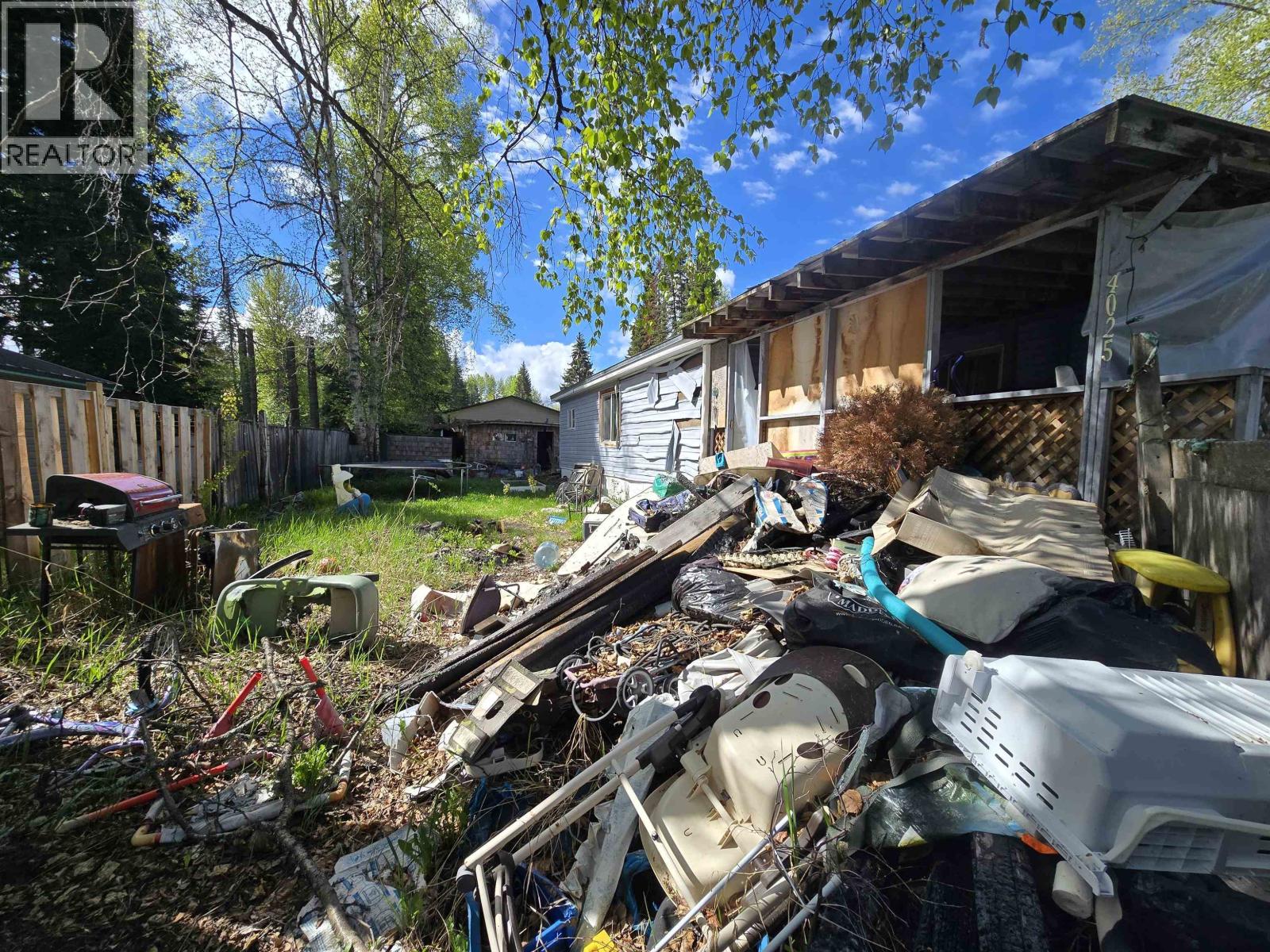 4025 DIAMOND DRIVE - 5