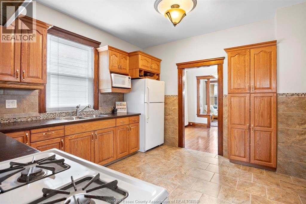 919 ELSMERE, Windsor, Ontario, N9A2A8 — Photo 23
