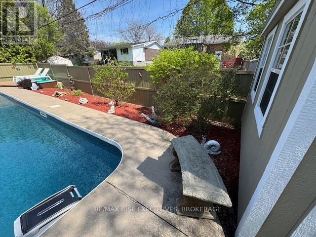 931 LINCOLN DRIVE - 43