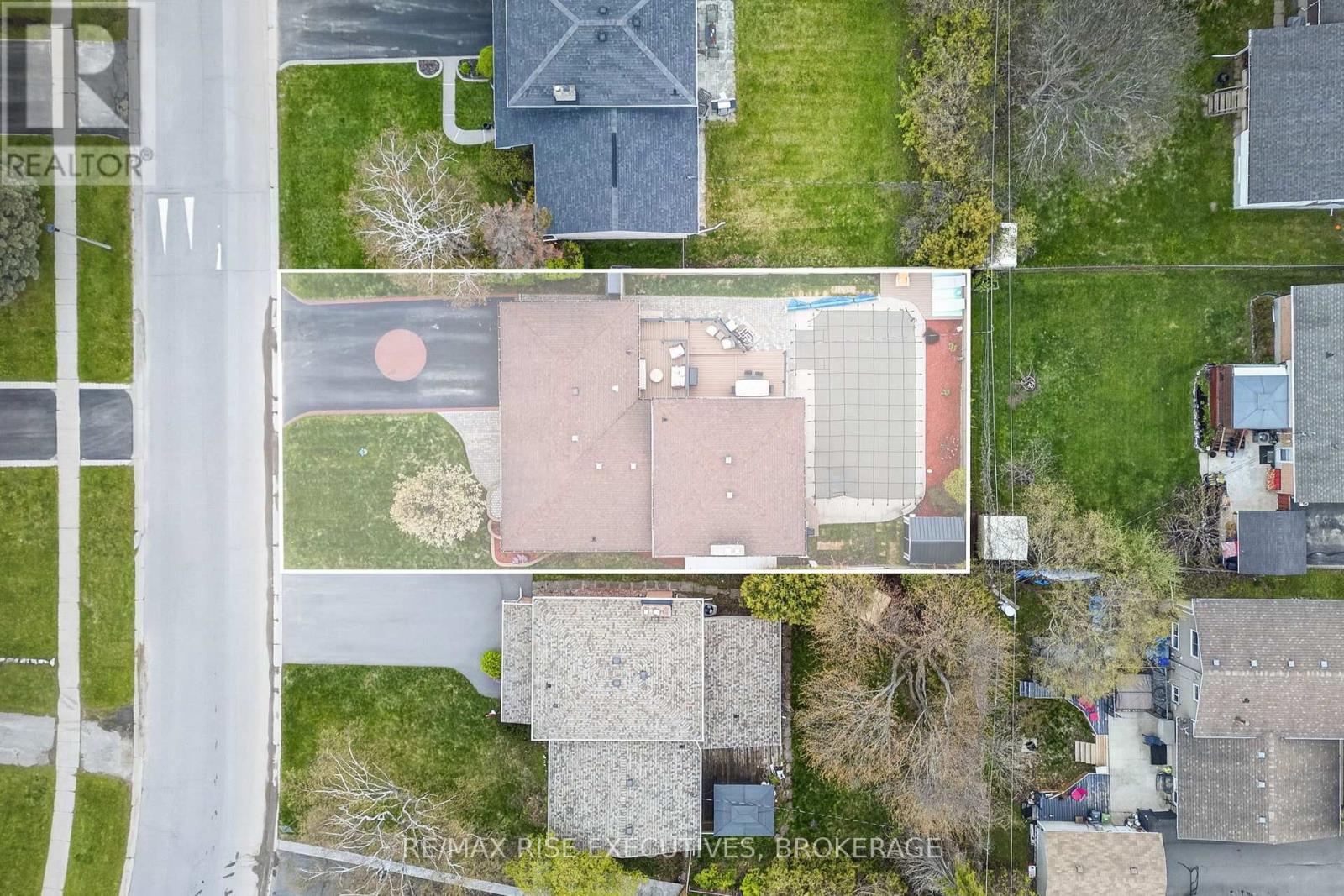 931 LINCOLN DRIVE - 50