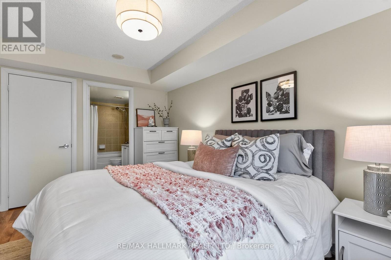 #2447 25 VIKING LANE - 21