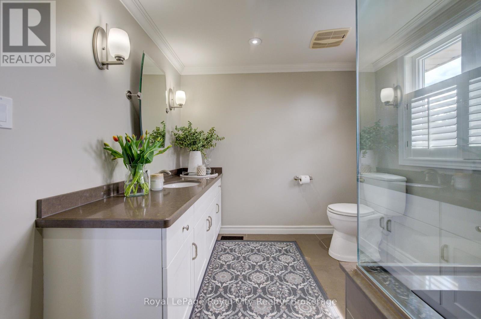 15 JOANN CRESCENT - 28