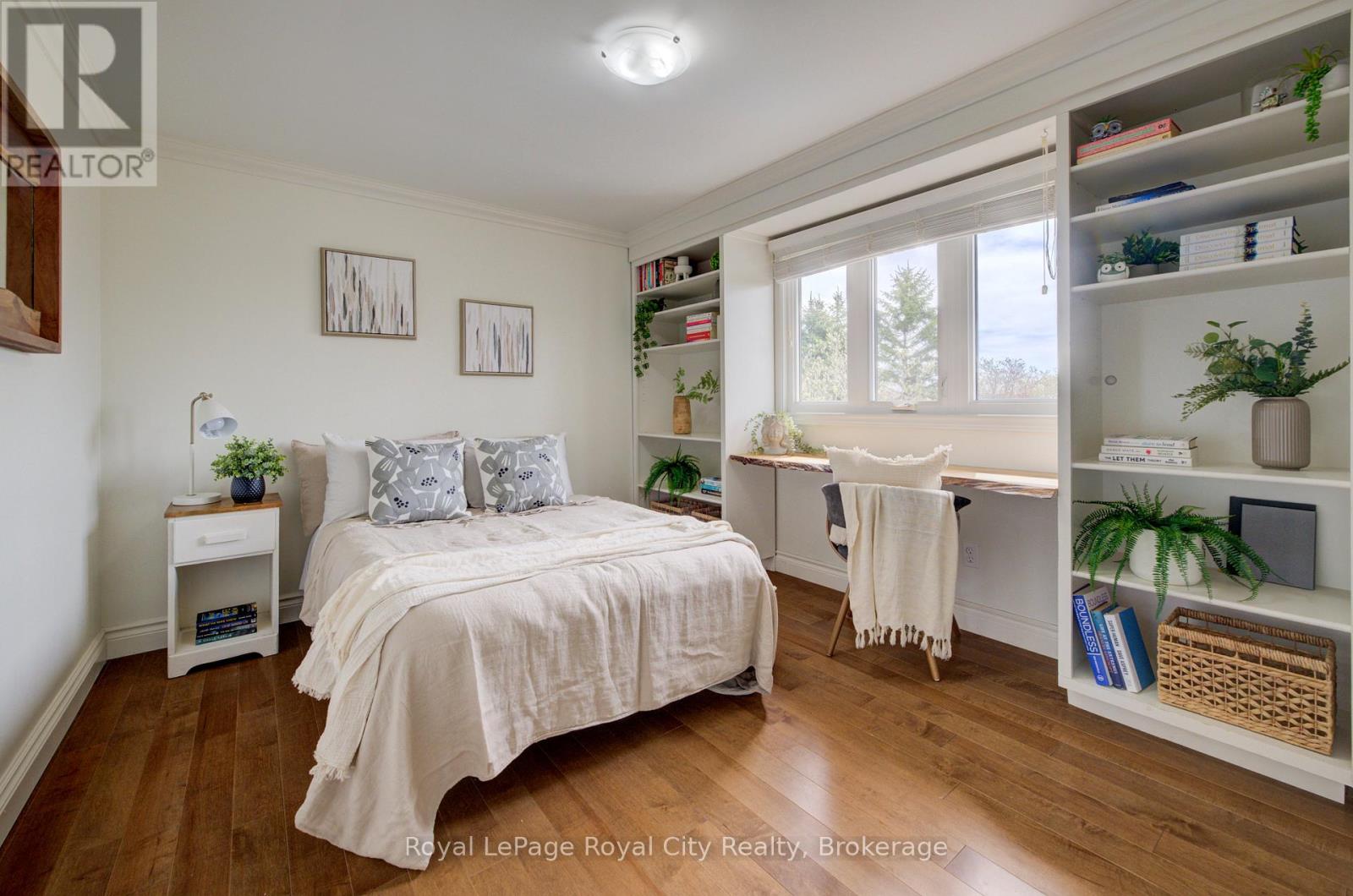 15 JOANN CRESCENT - 29