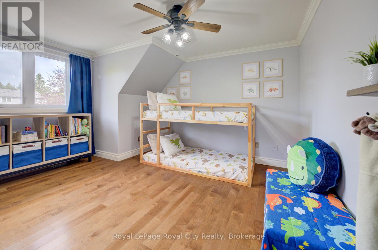 15 JOANN CRESCENT - 30