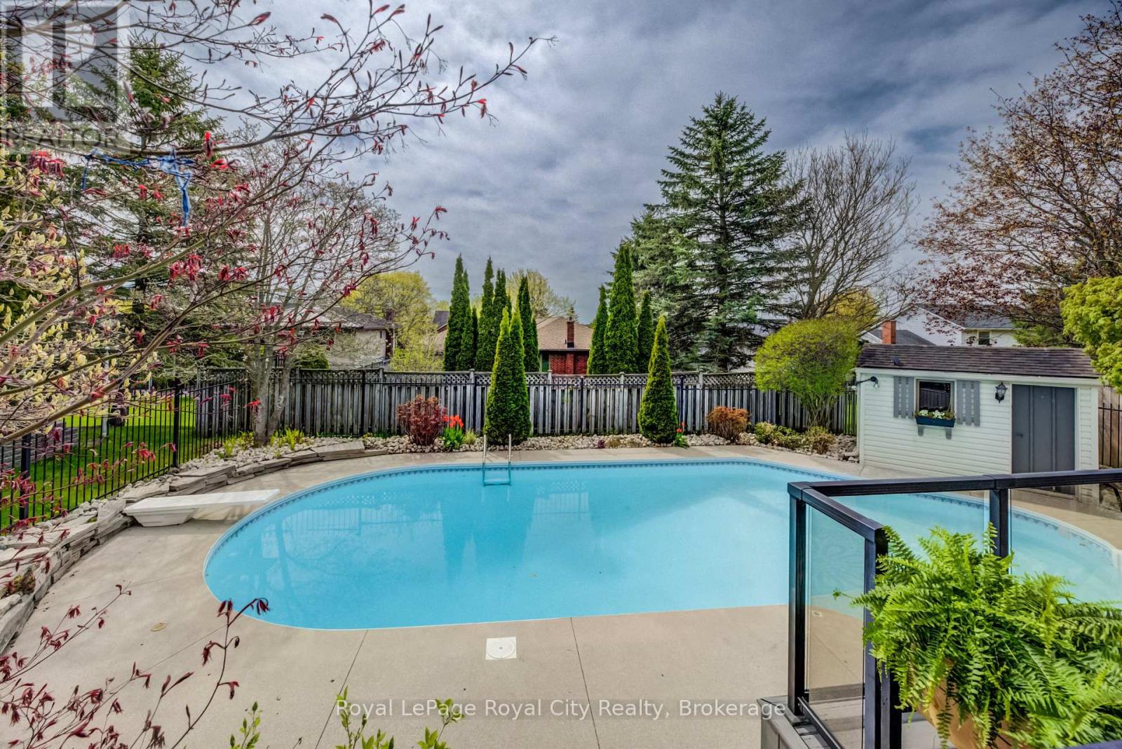 15 JOANN CRESCENT - 47