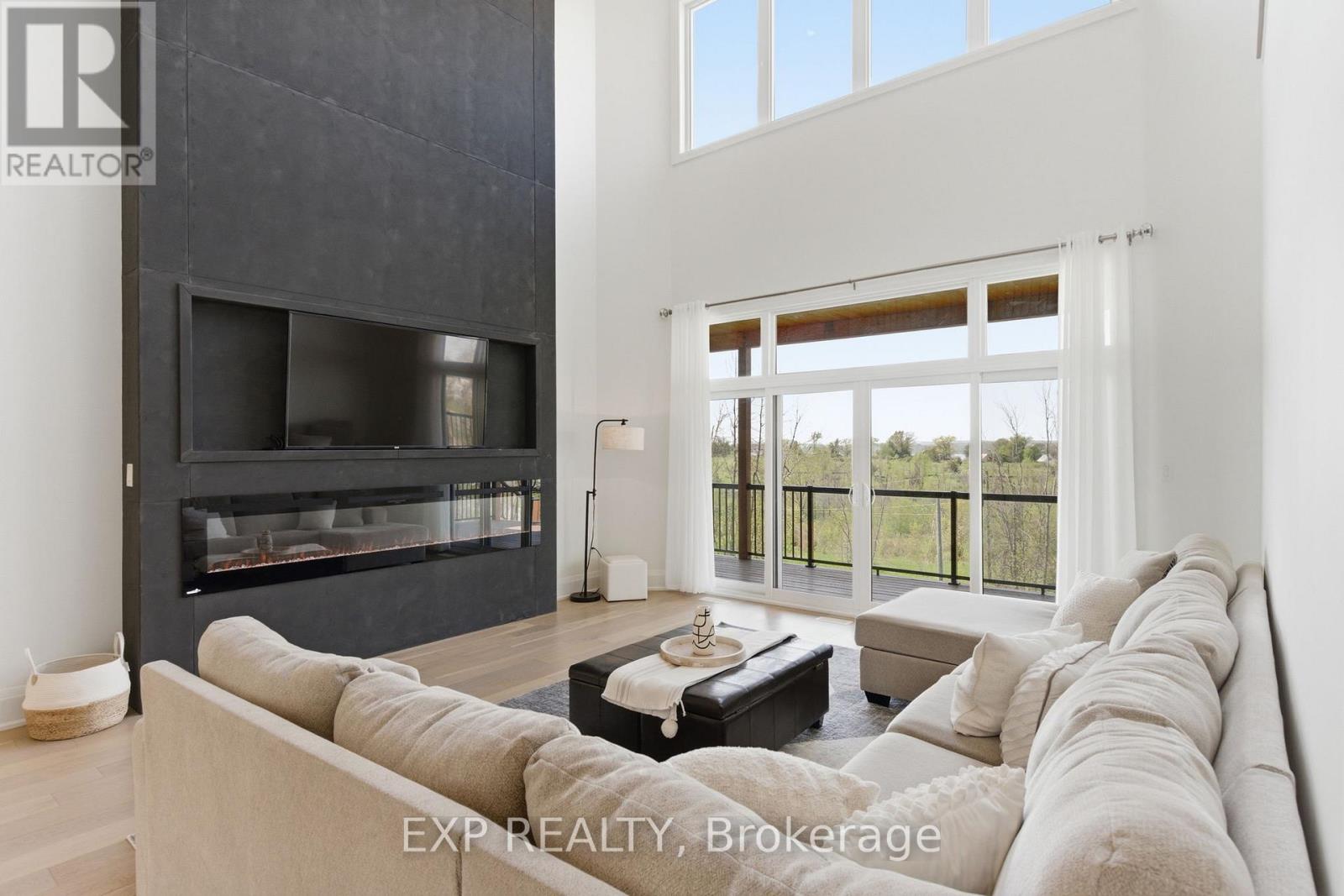 165 PARKVIEW DRIVE - 14