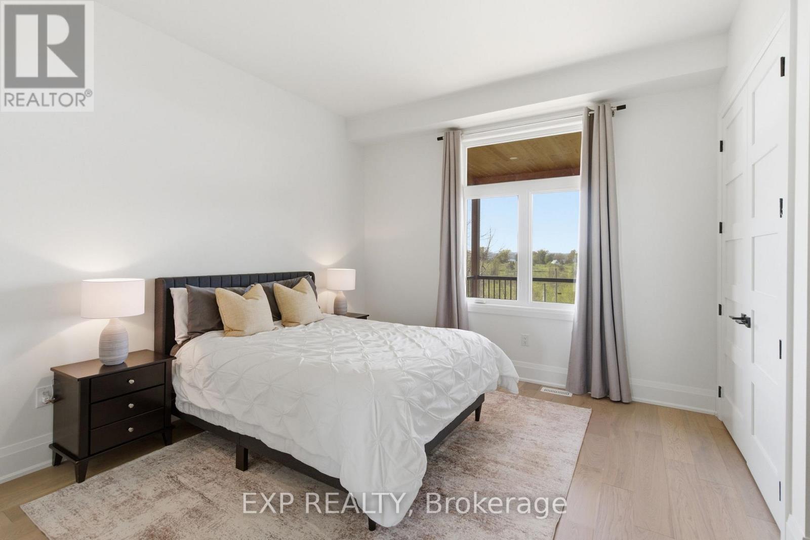 165 PARKVIEW DRIVE - 31