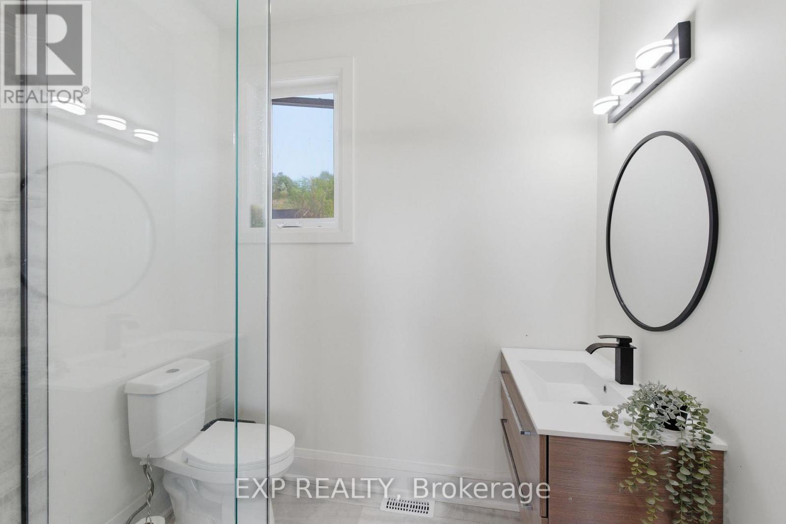 165 PARKVIEW DRIVE - 44