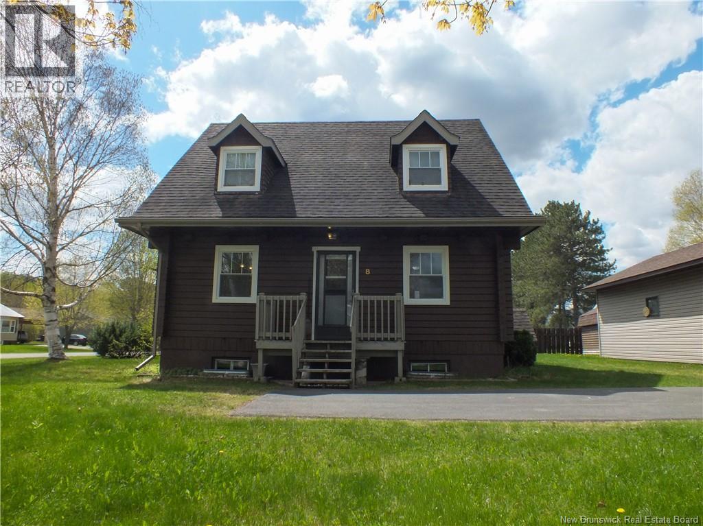 8 Centennial Row - Image 2