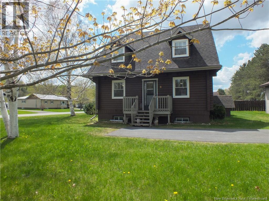 8 Centennial Row - Image 36