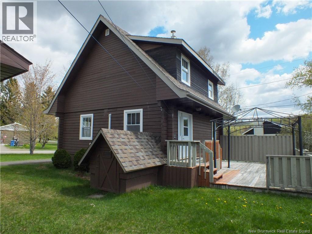 8 Centennial Row - Image 40
