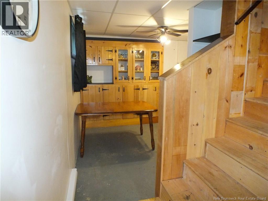 8 Centennial Row - Image 31