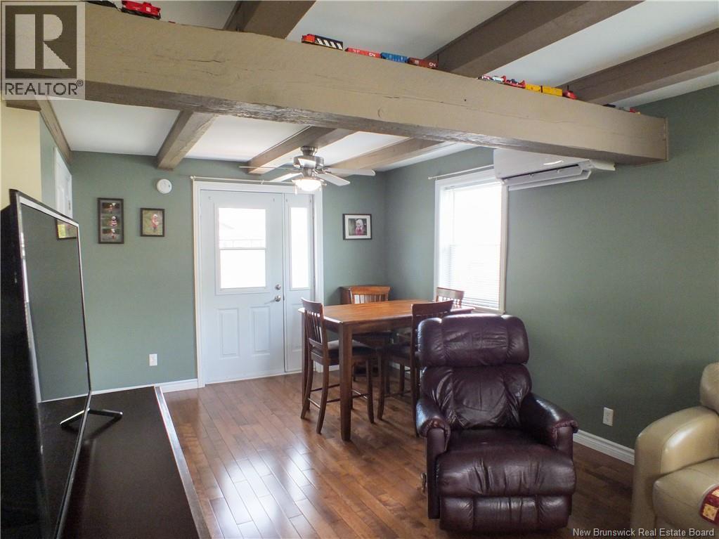 8 Centennial Row - Image 5