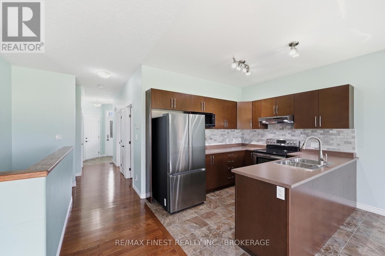 129 BLAKELY STREET - 24