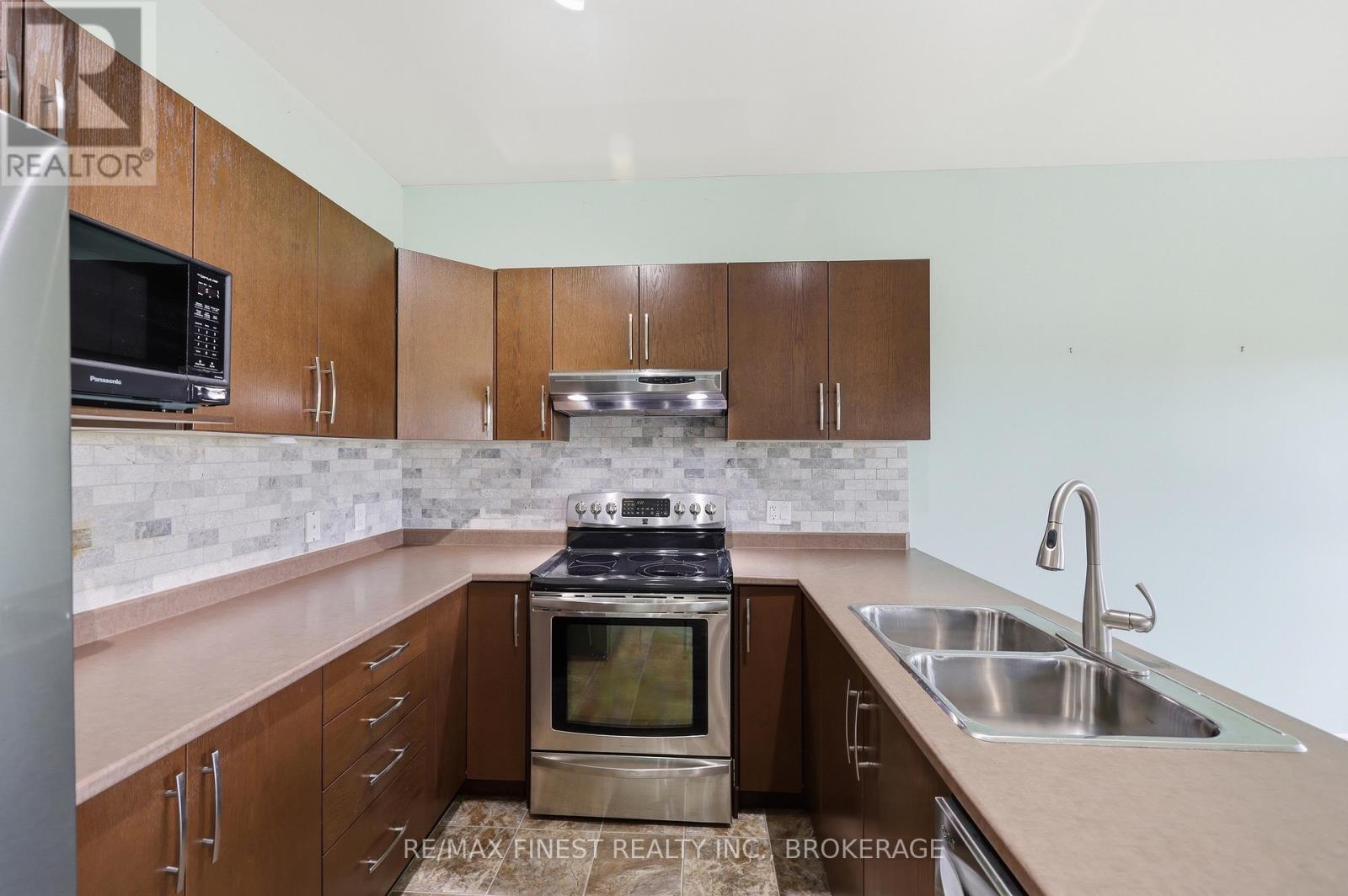 129 BLAKELY STREET - 26