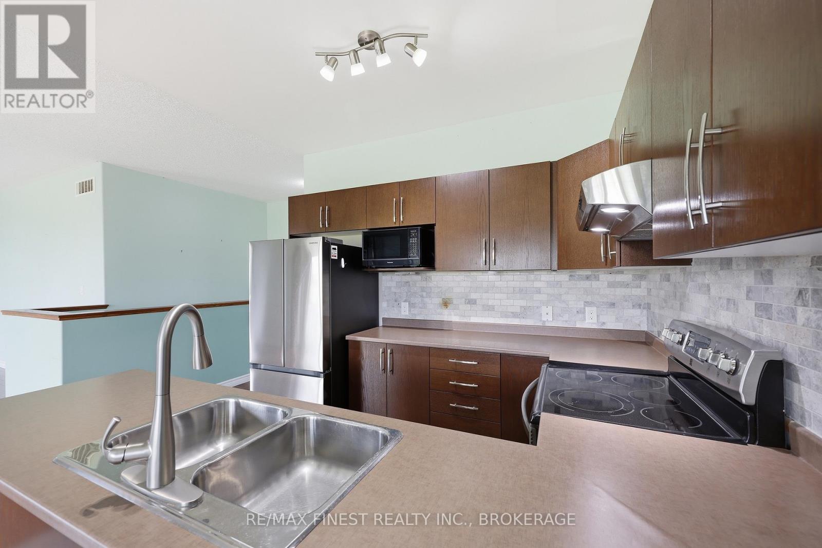 129 BLAKELY STREET - 30