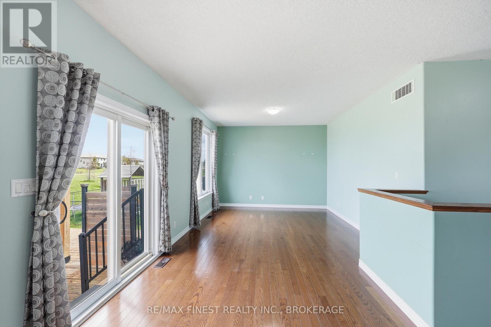 129 BLAKELY STREET - 31