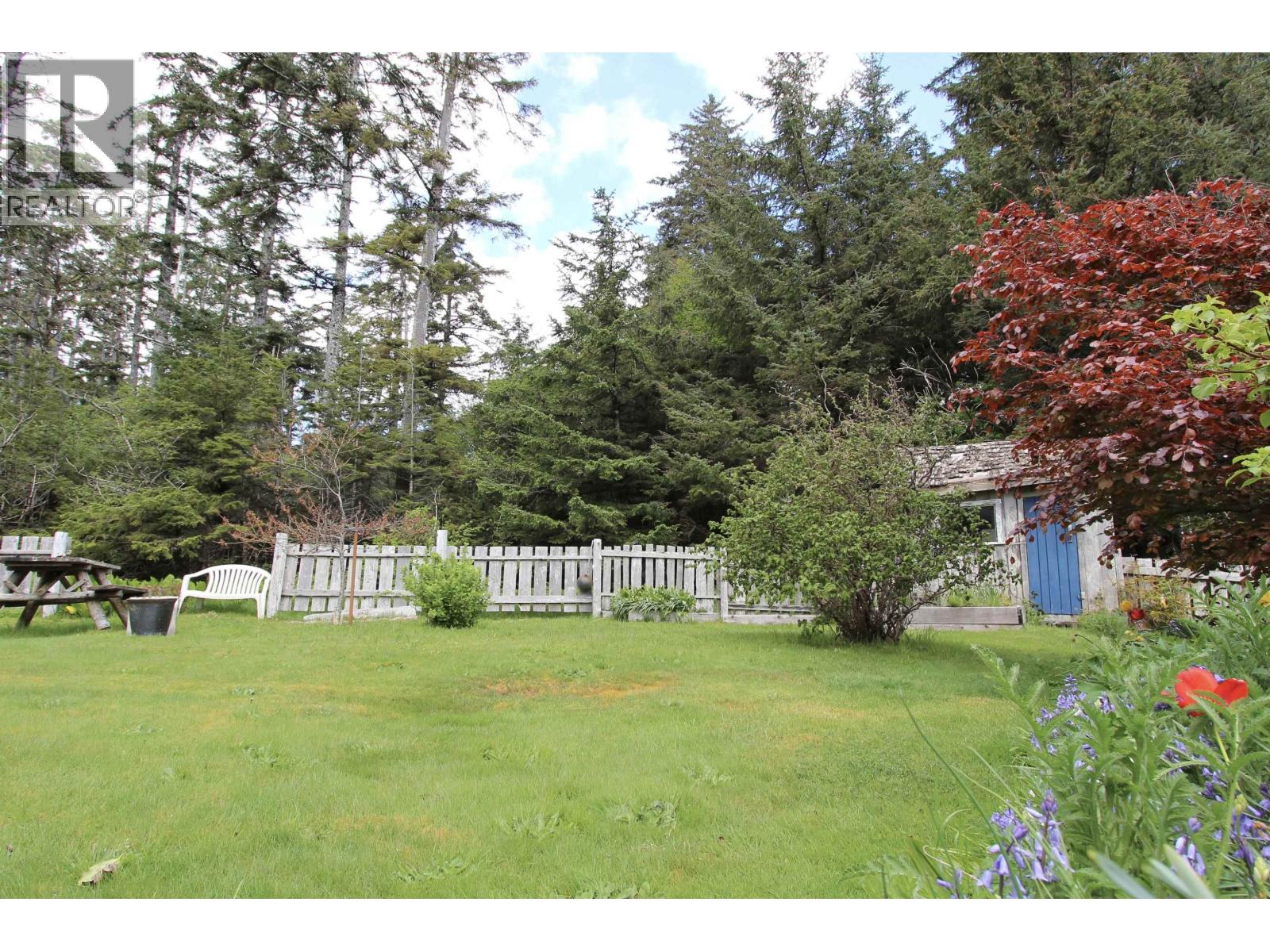 556 DAVIS ROAD - 13