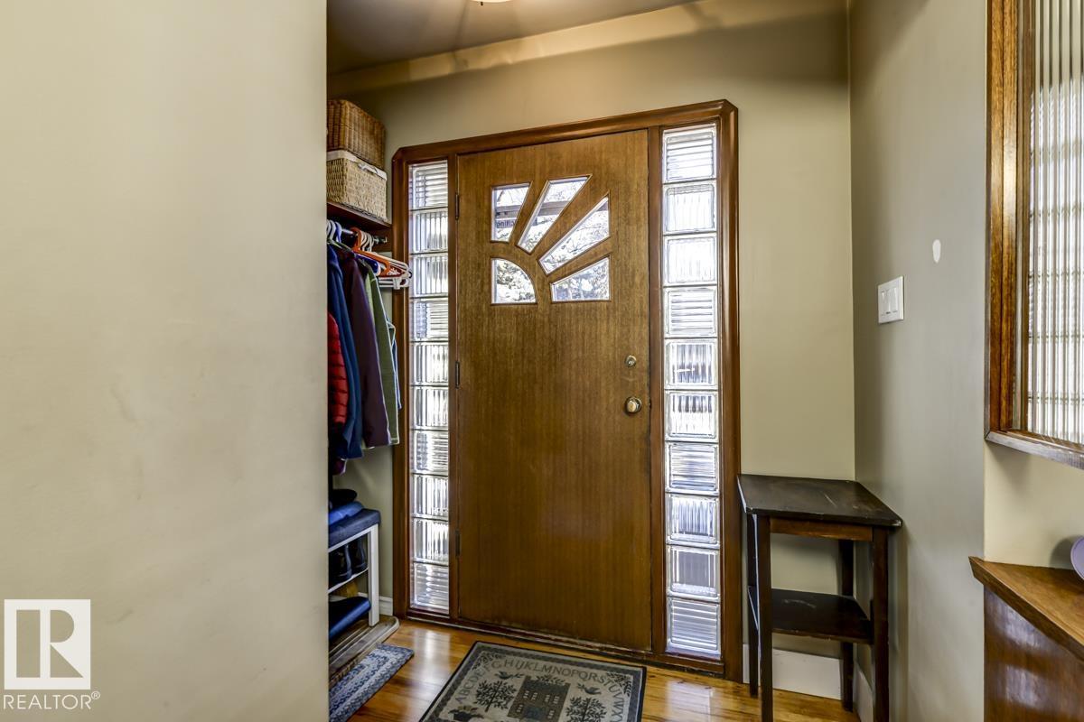 10714 128 ST NW - 7