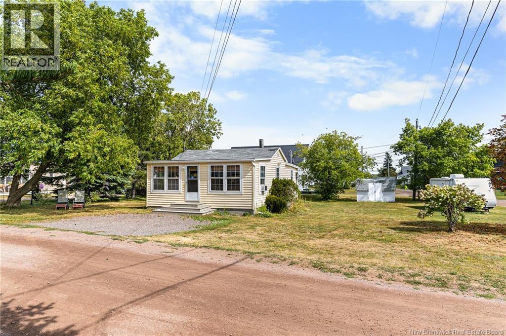 18 Pelican Avenue - Image 3