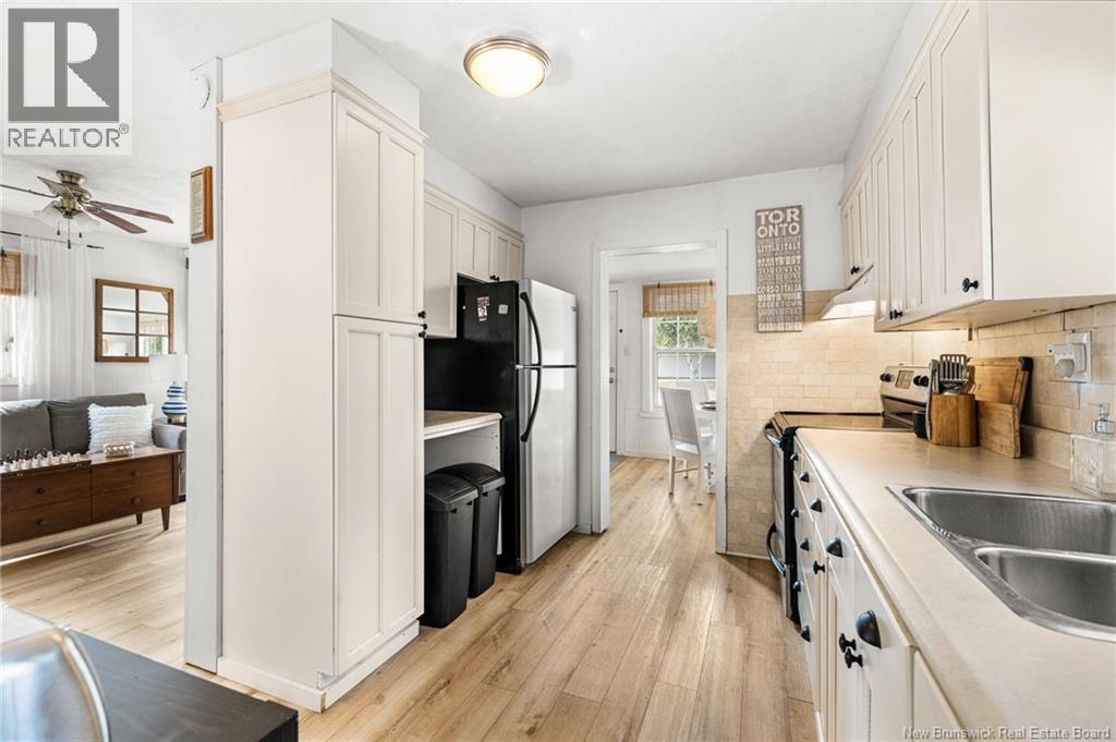 18 Pelican Avenue - 20