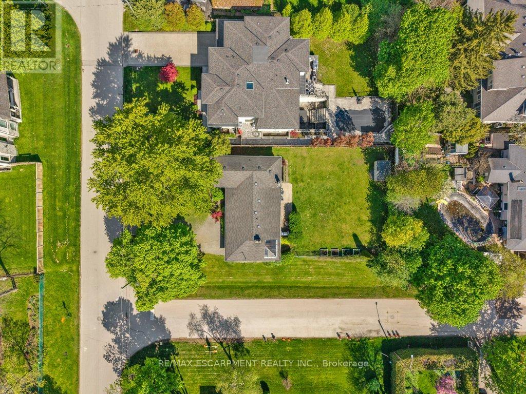 345 SANDLEWOOD ROAD - 40