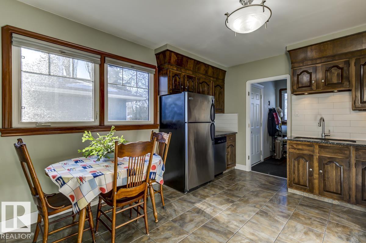 10714 128 ST NW - 16