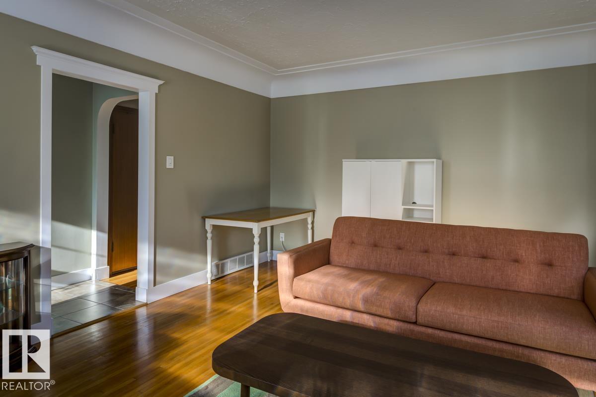 10714 128 ST NW - 15