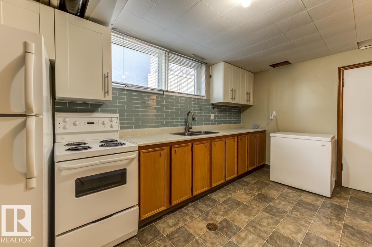 10714 128 ST NW - 31