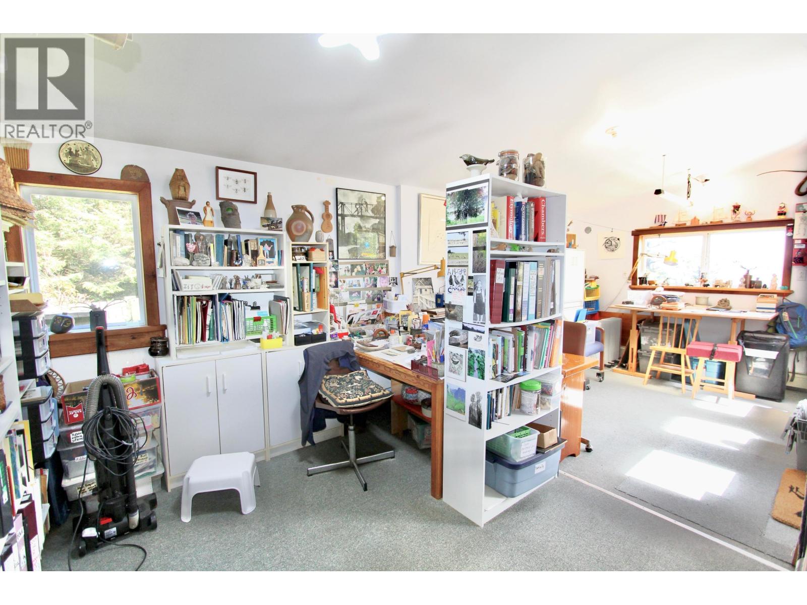 556 DAVIS ROAD - 21