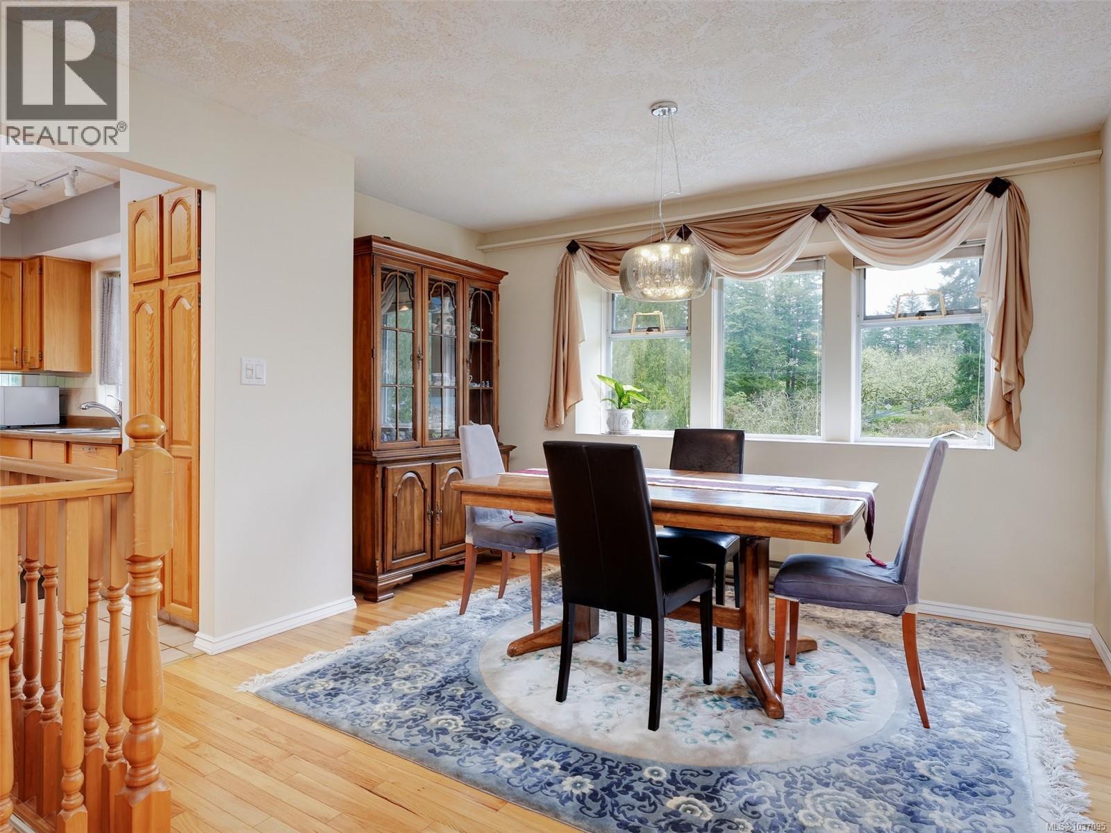6781 Amwell Dr - 5