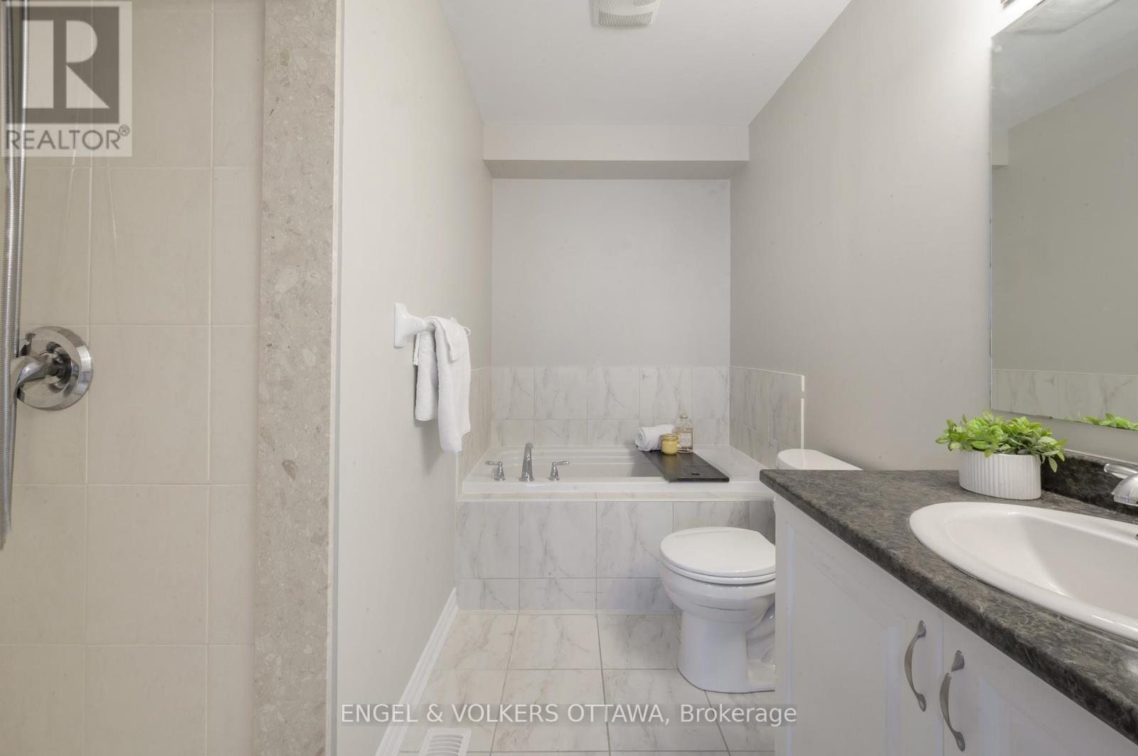 106 FOREST WATER WAY - 18