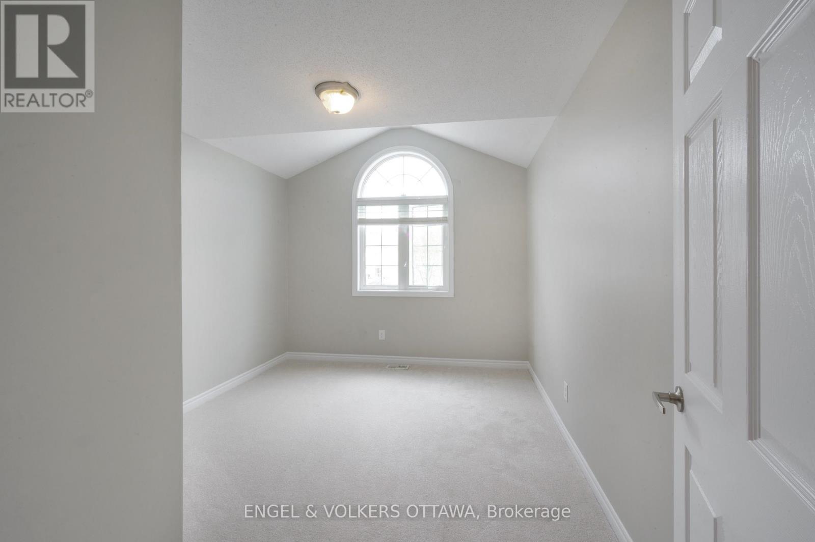 106 FOREST WATER WAY - 22