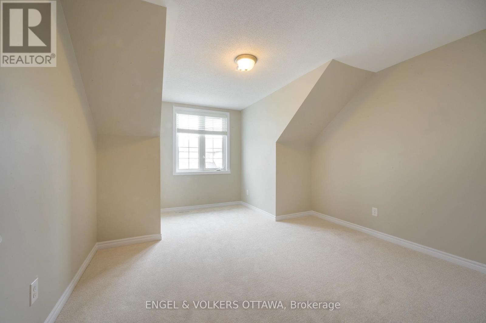 106 FOREST WATER WAY - 29