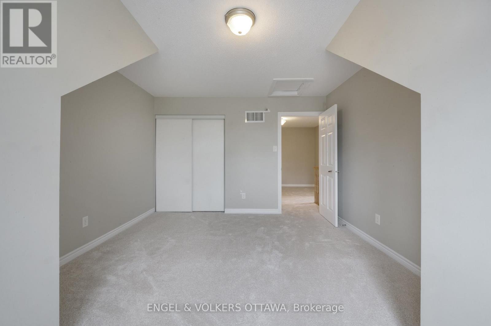 106 FOREST WATER WAY - 30