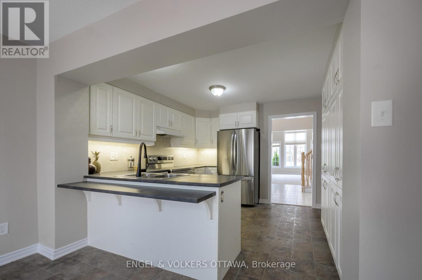 106 FOREST WATER WAY - 9