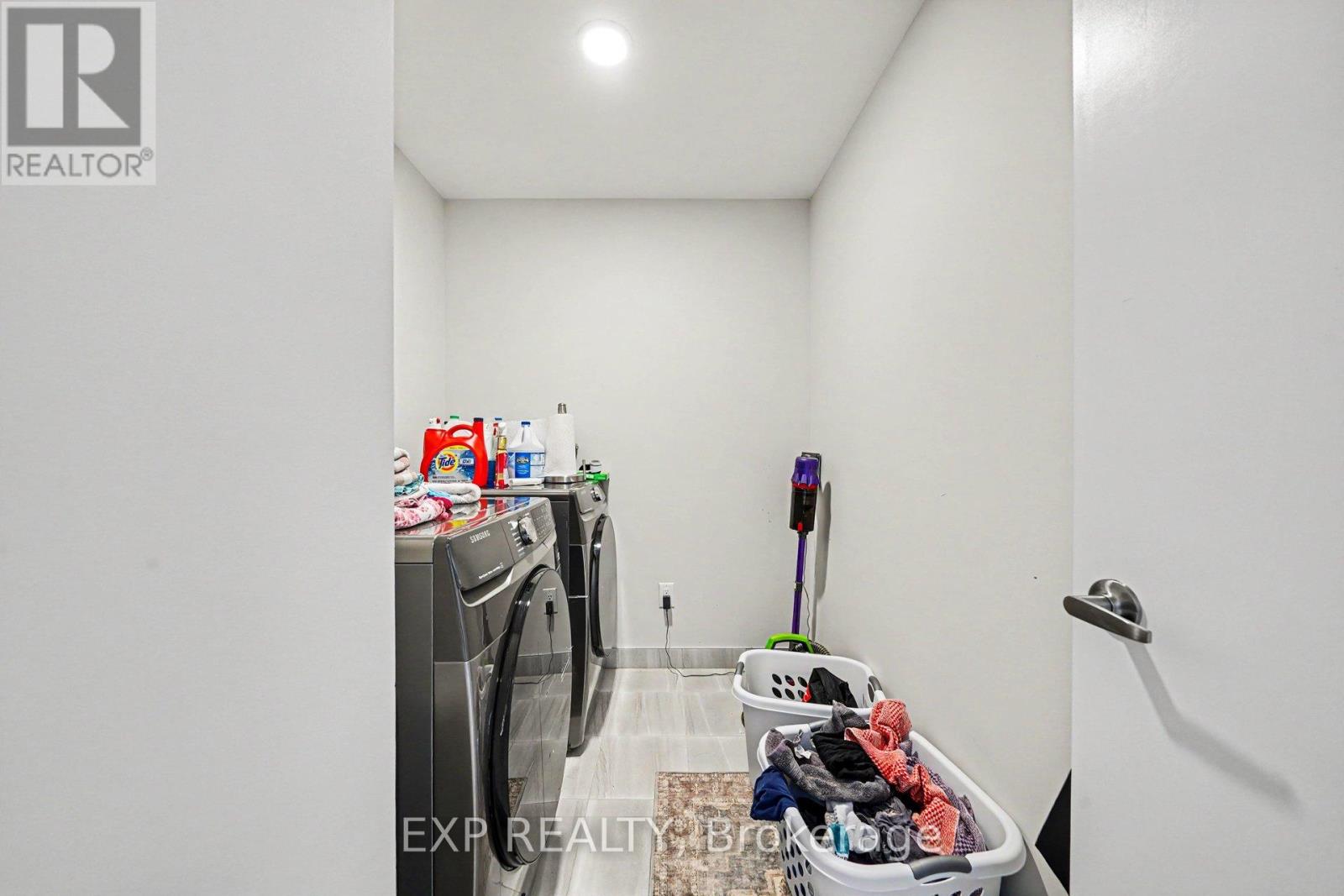 233 CONSERVANCY DRIVE - 24