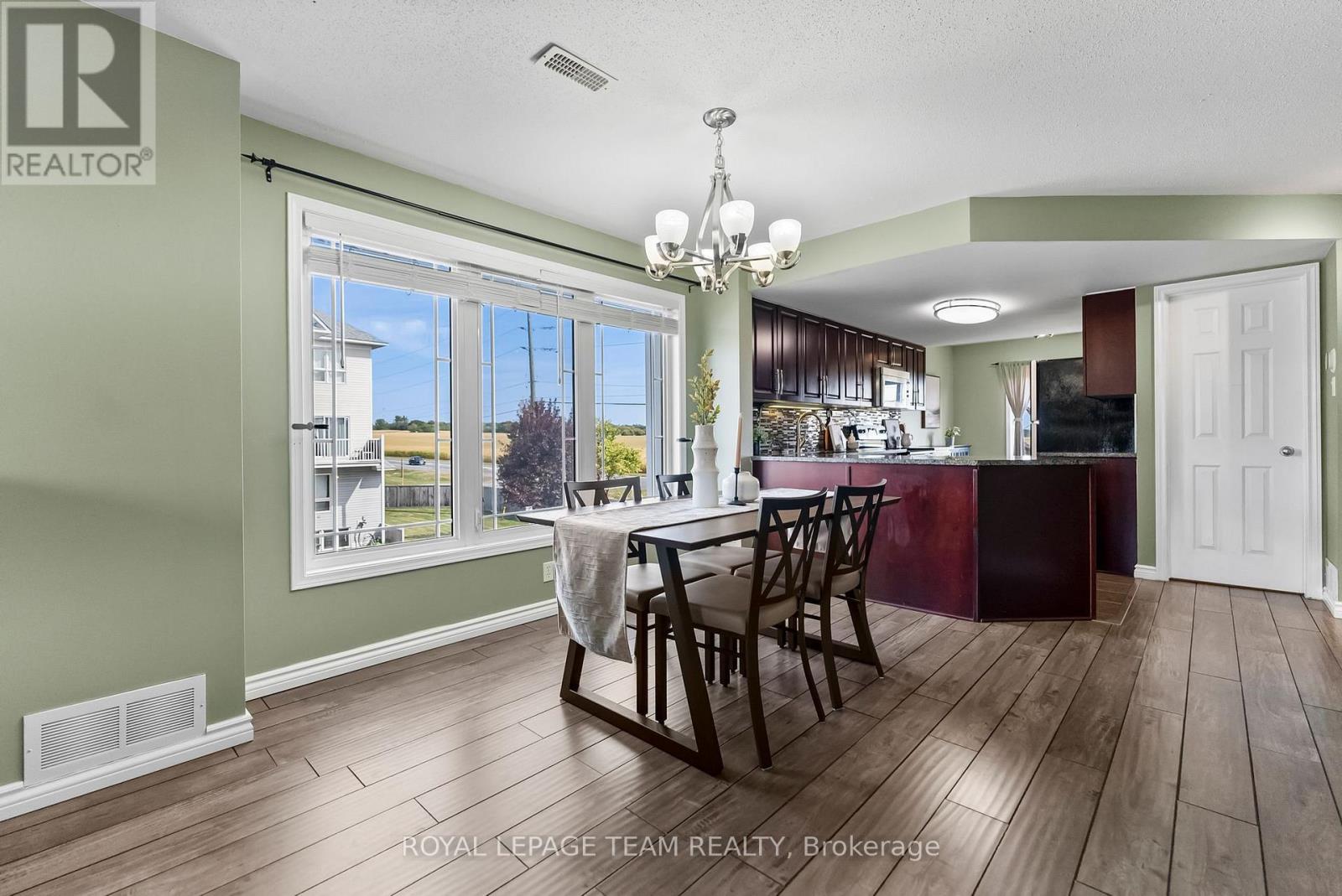 368 CROWNRIDGE DRIVE - 10
