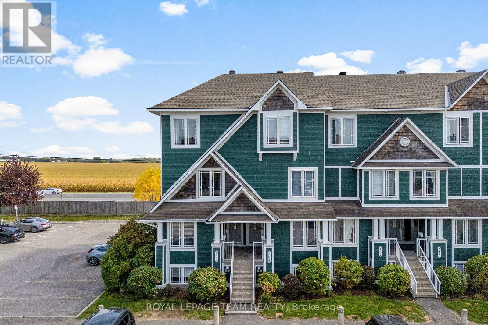 368 CROWNRIDGE DRIVE - 2