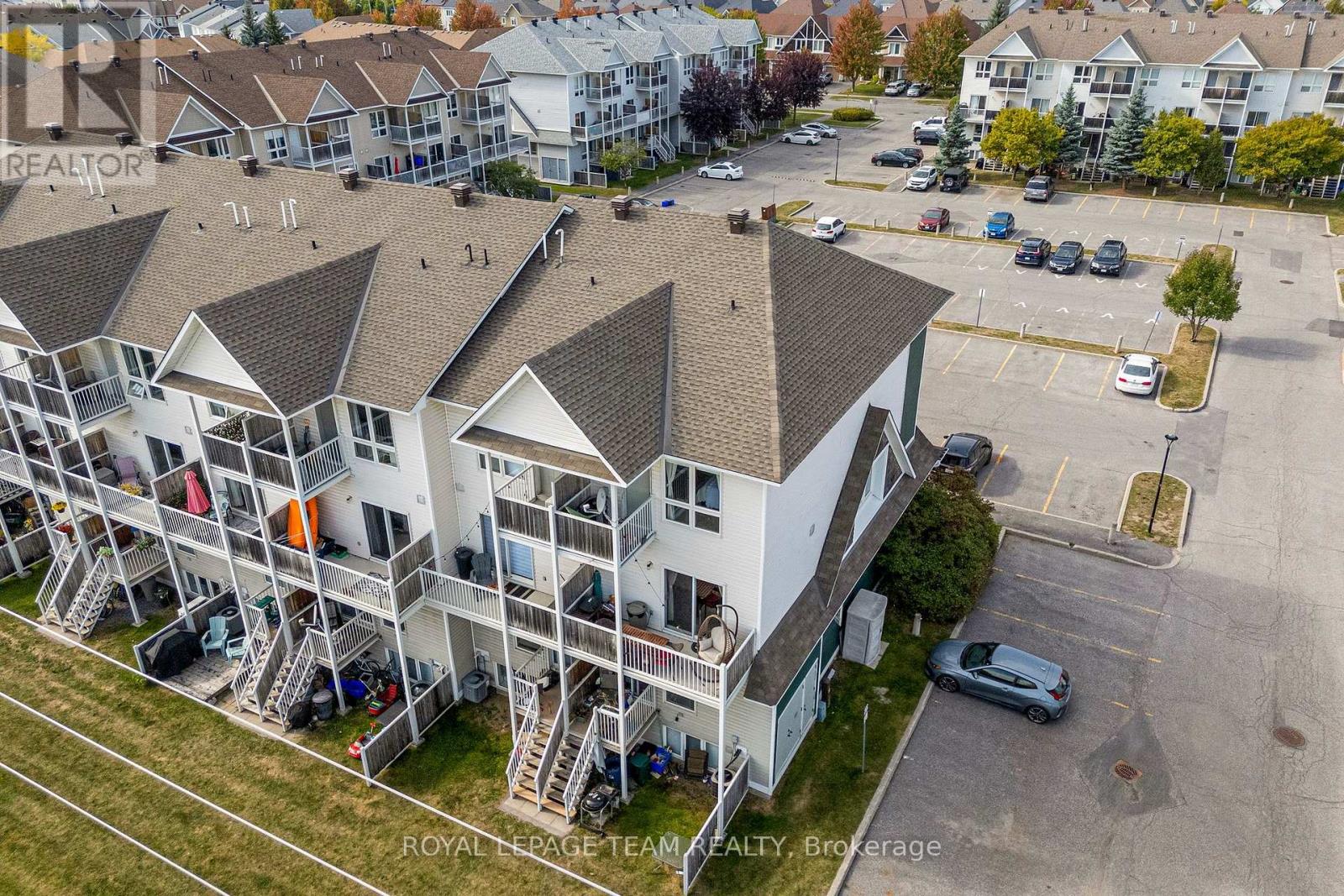 368 CROWNRIDGE DRIVE - 40