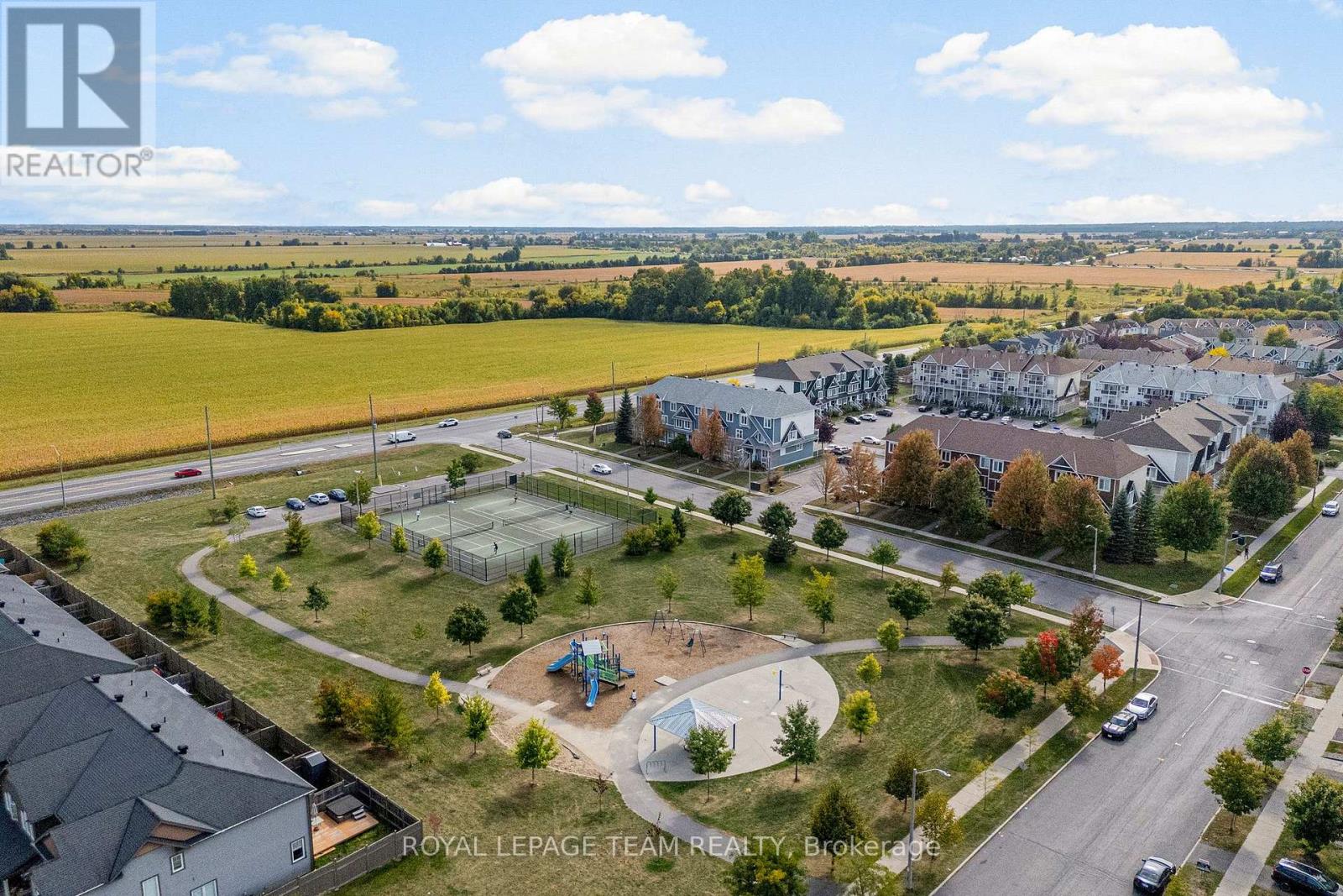 368 CROWNRIDGE DRIVE - 44