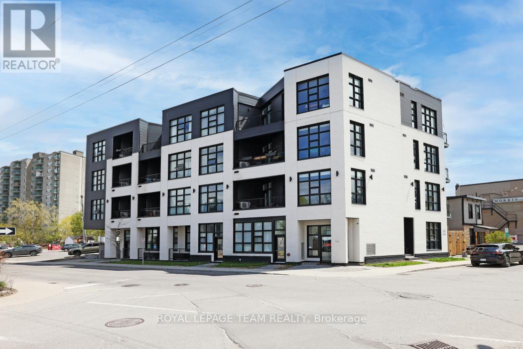 #303 101 PINHEY STREET - 1