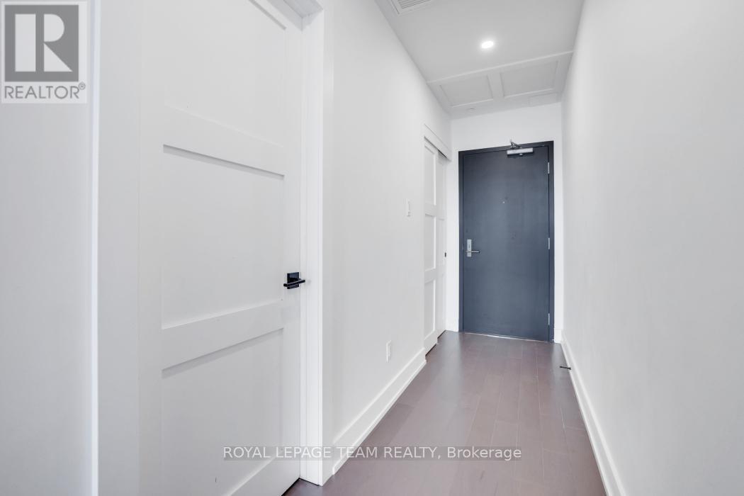 #303 101 PINHEY STREET - 5