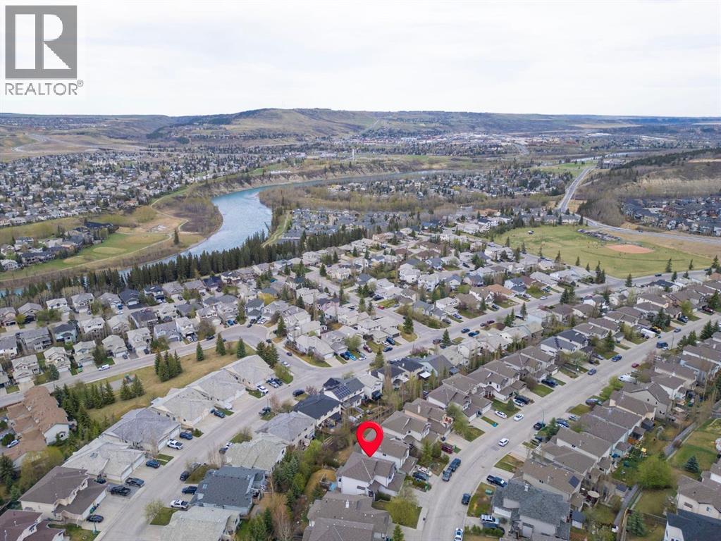 16 Bow Ridge Drive, Cochrane