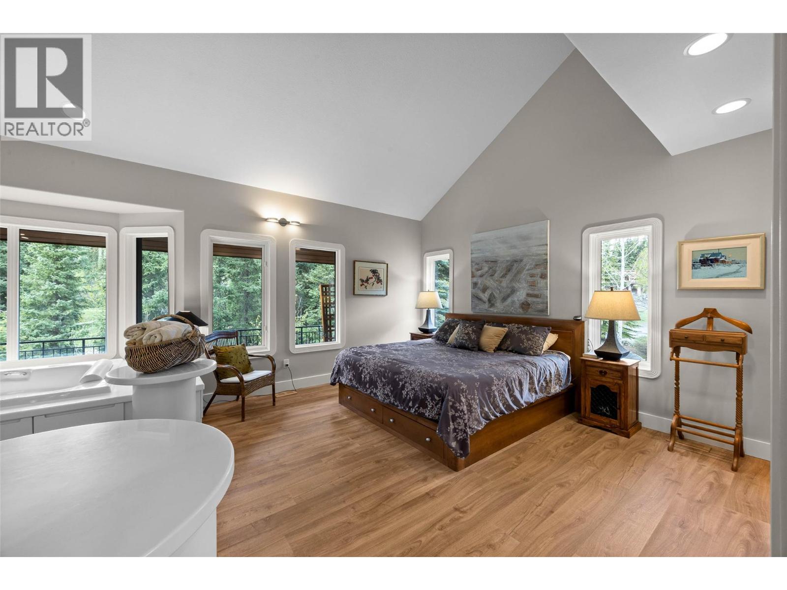 2402 Fairways Drive - 24
