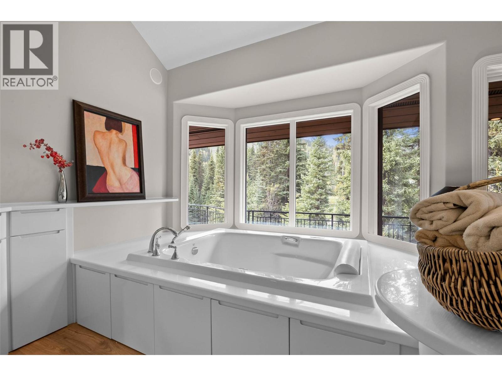 2402 Fairways Drive - 27