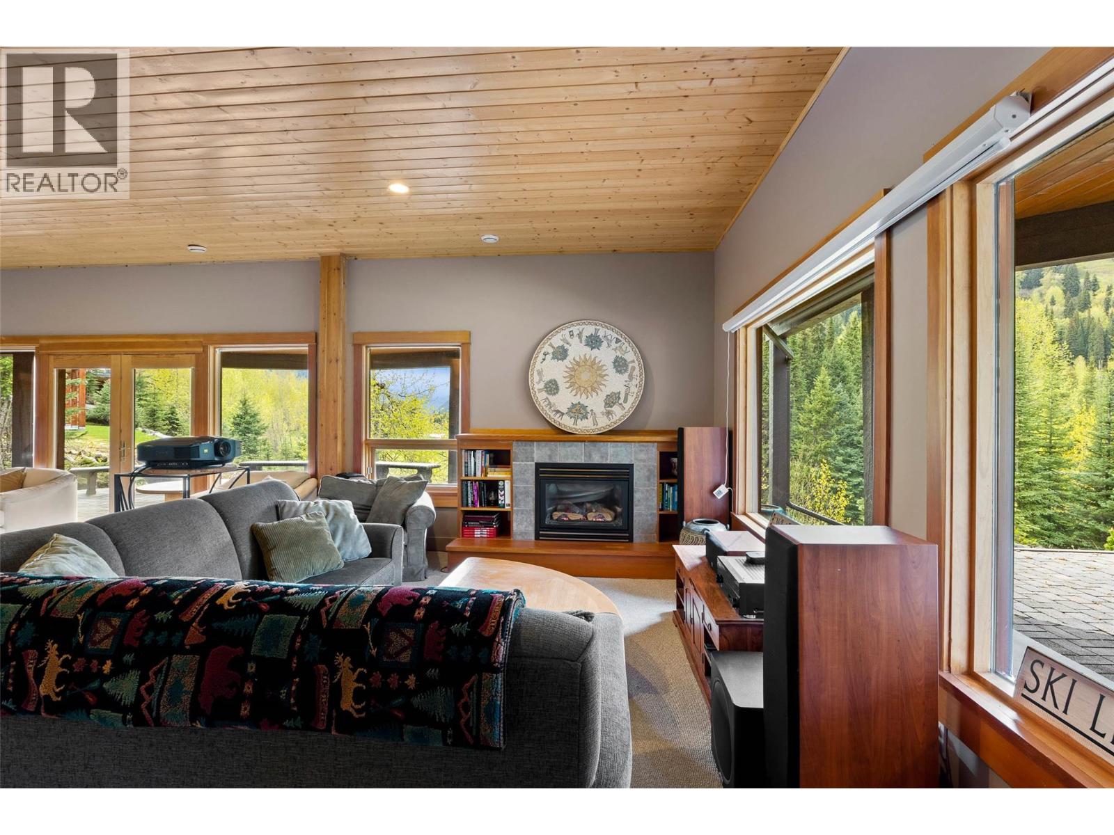2402 Fairways Drive - 36