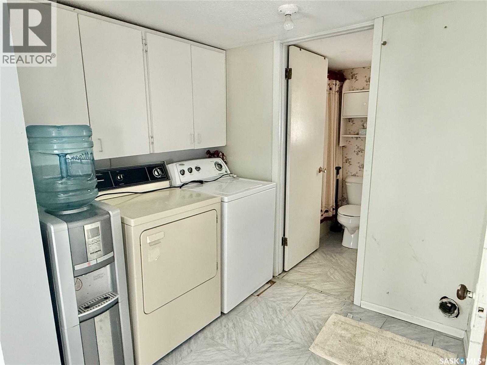 112 1st STREET W - 4