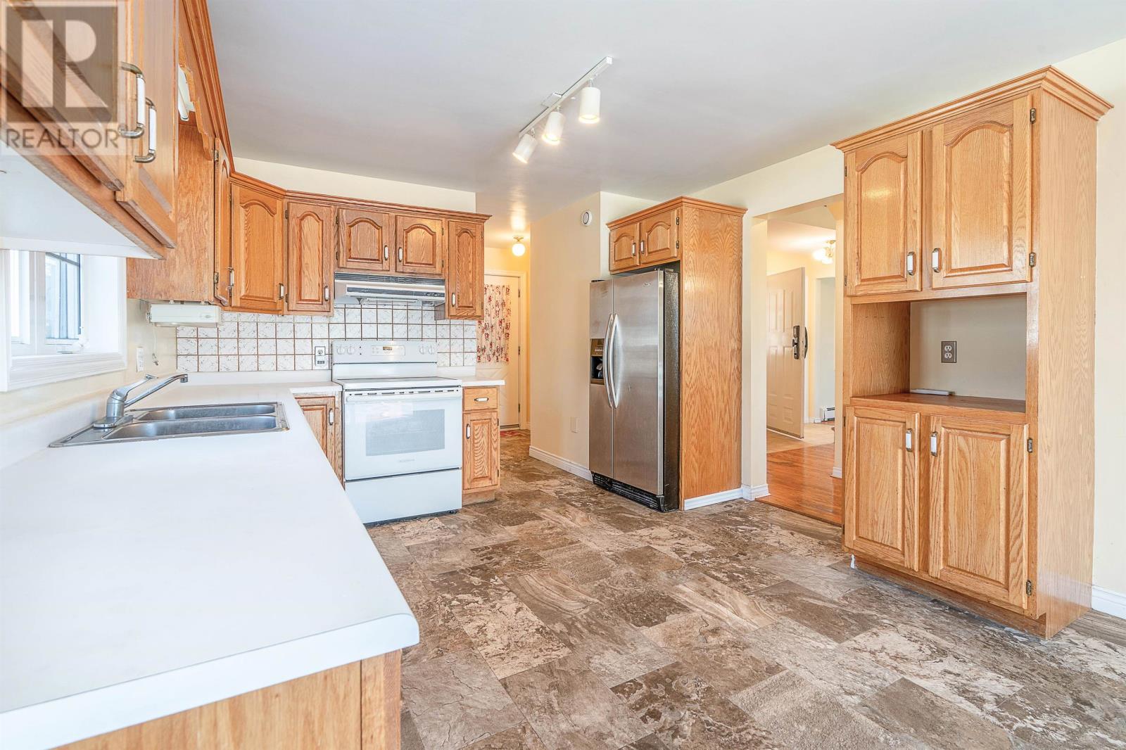 22 DOC BLANCHARD Crescent - 13